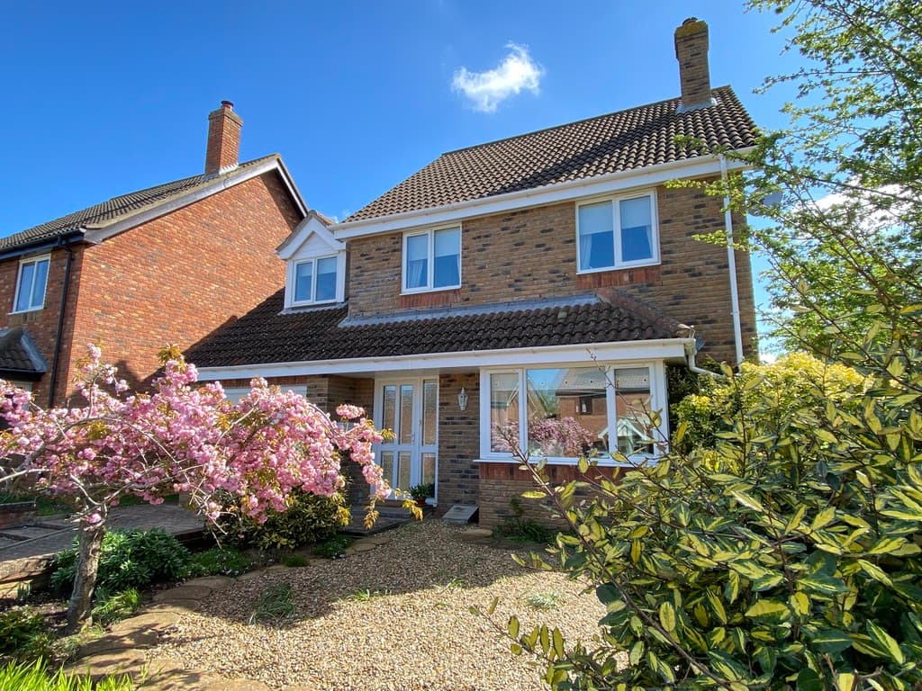 Seaview Crescent, Sheringham, Norfolk, NR26 8XT