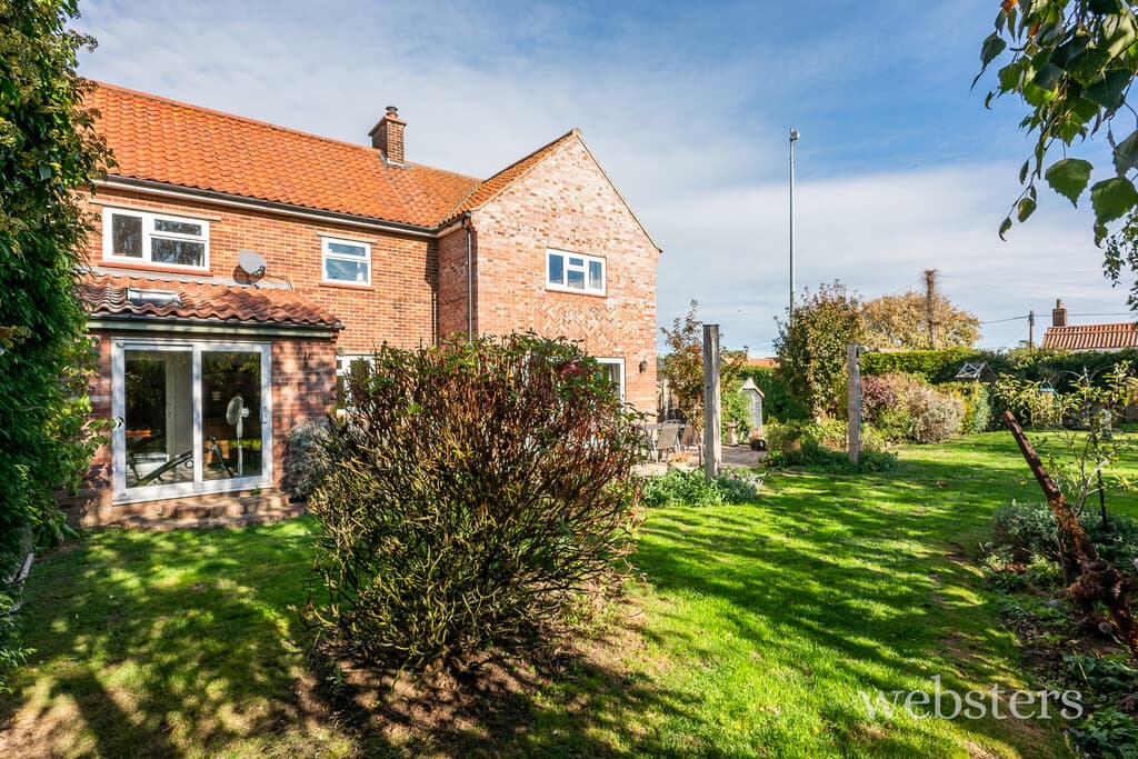 Priory Crescent, Binham, Fakenham, Norfolk, NR21 0DB