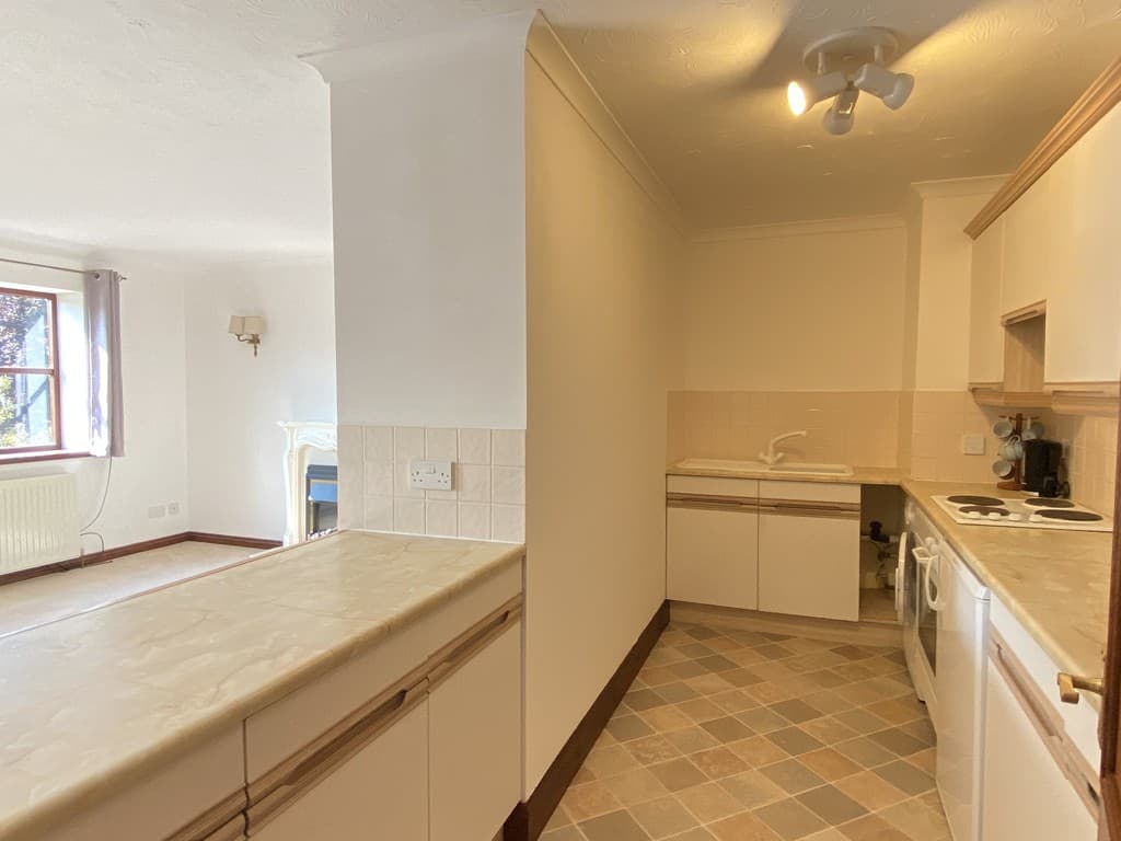 Flat 4, Slade Court Runton House Close, Cromer, West Runton, NR27 9RA