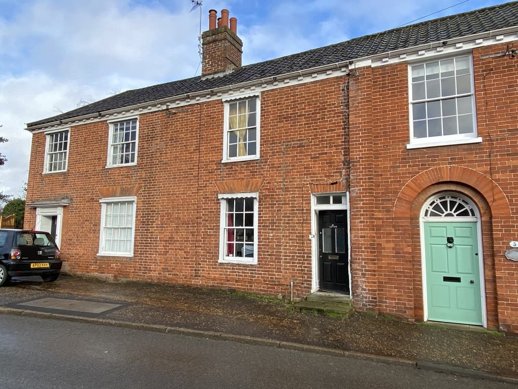 Beccles Road, Loddon, Norwich, Norfolk, NR14 6JQ